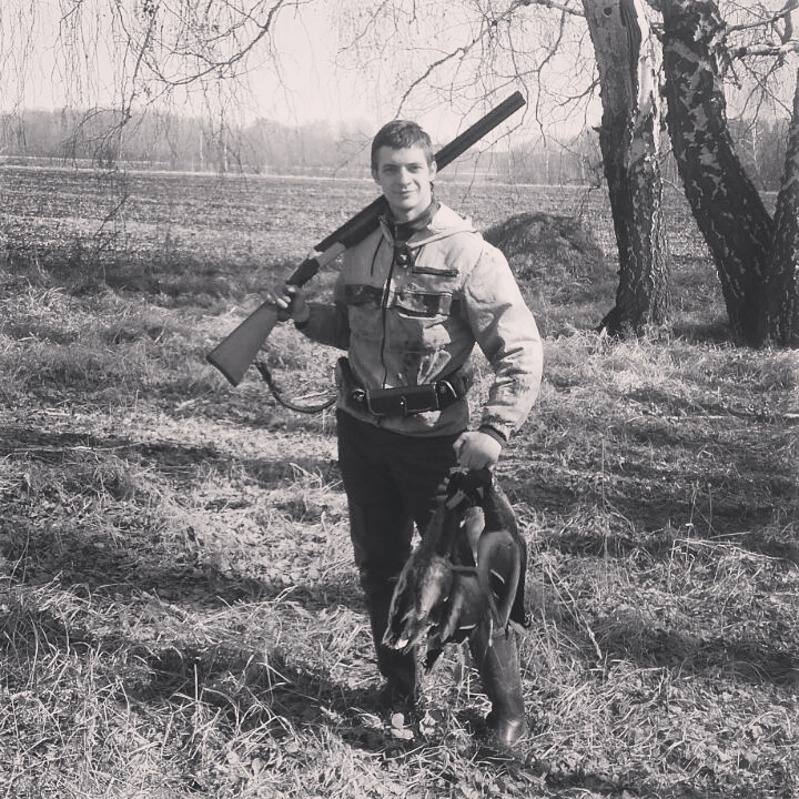 С полем!)
