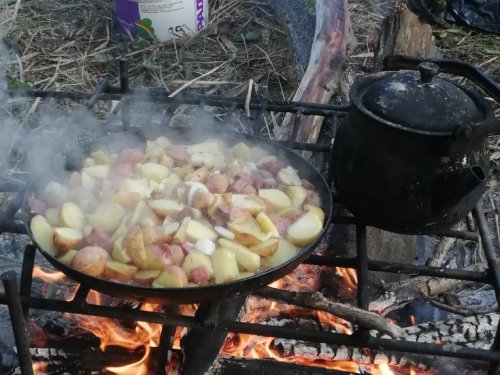 Жареный картофан...