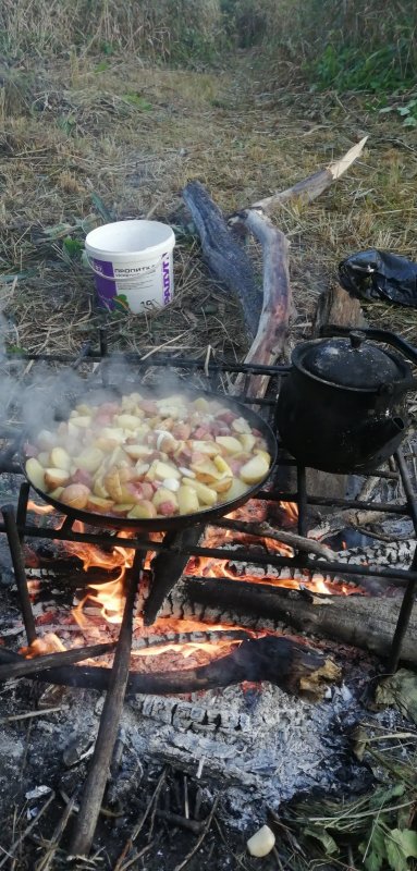 Жареный картофан...