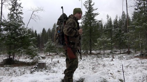 Развожу костер в сыром лесу. Охота в тайге Коми