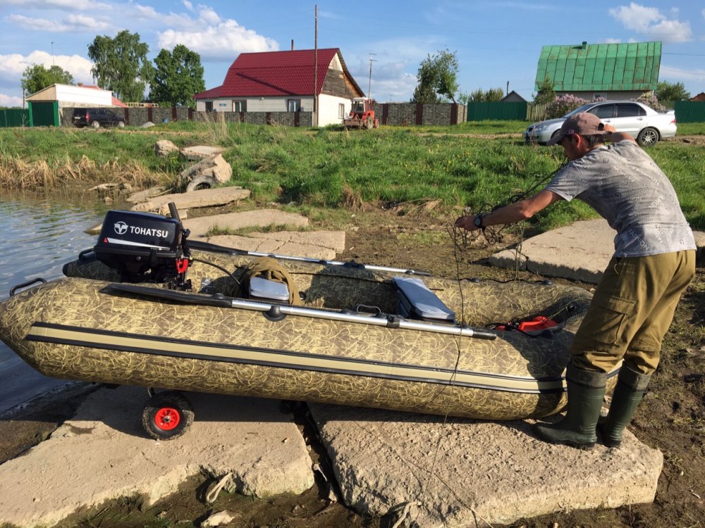 Первый спуск на воду.
