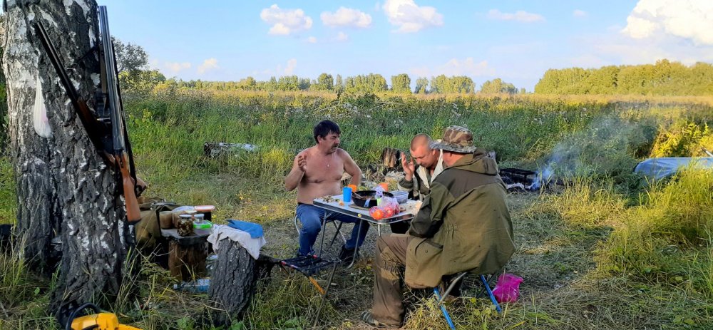 За разговорами....