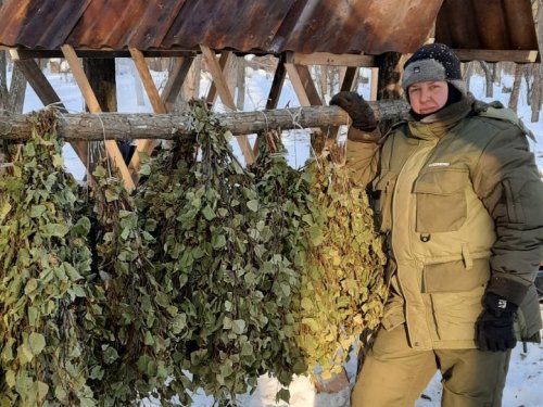Сделали новую кормушку