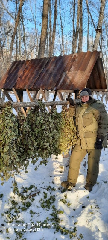 Сделали новую кормушку