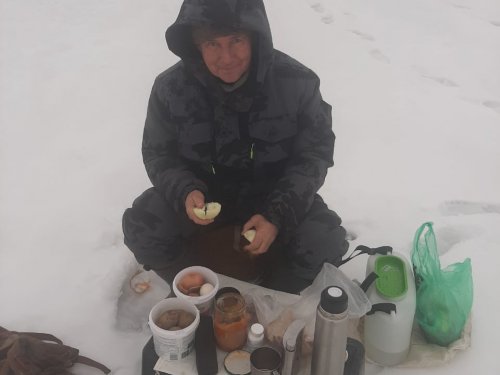 На наших зимних речках -1