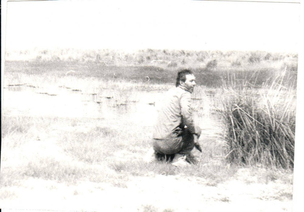 В засаде.