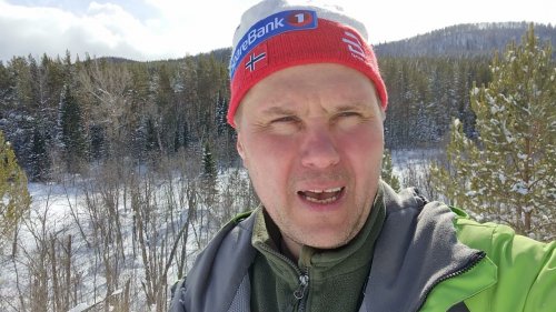 Зимний поход / По Уралу / До пещеры / По реке Сим / На лыжах / По сугробам / Из деревни / Серпиевка