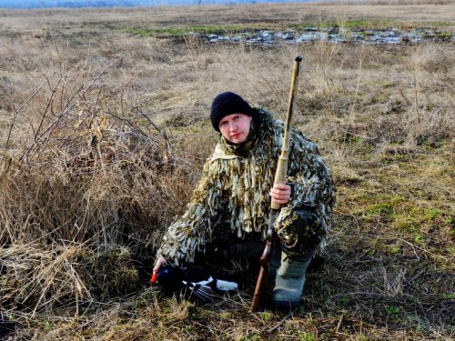 С трудовым трофеем возле скрадка