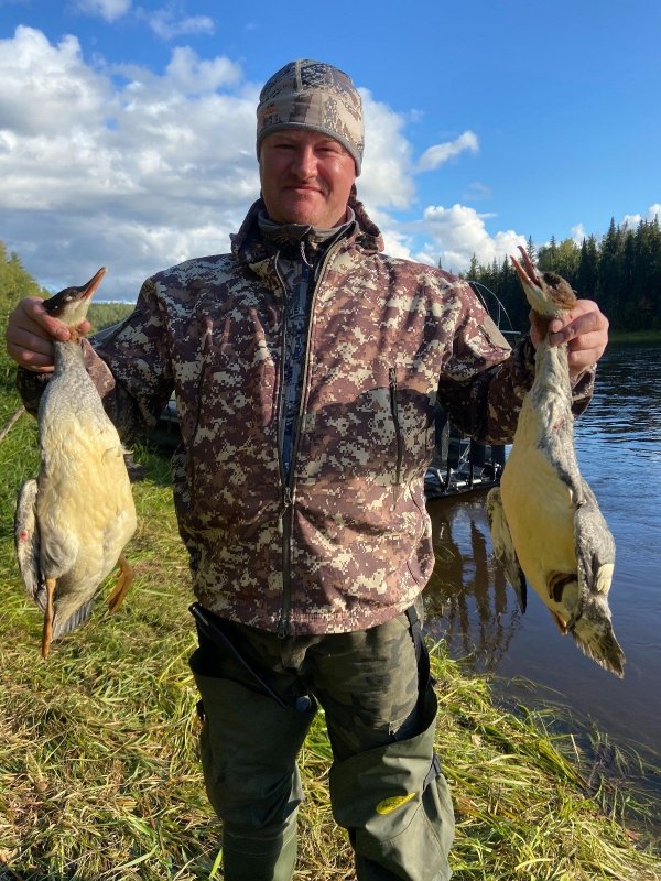 Открылся, но не дома.