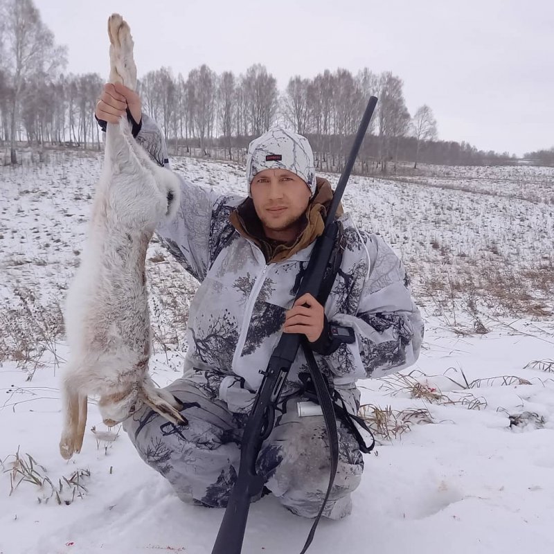 Первый русак в этом сезоне!