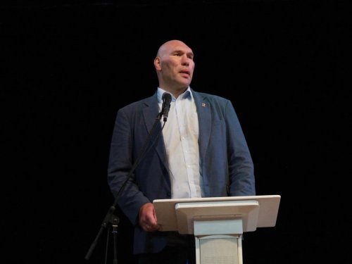Валуев призвал запретить на юге России весеннюю охоту на водоплавающих