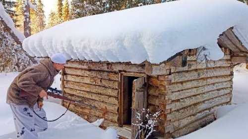 ОХОТА НА РЯБЧИКА С МЕЛКАШКОЙ / НАШЁЛ СТАРУЮ ИЗБУ БЕЗ ПЕЧКИ И ОКНА / ТРИ ДНЯ В ТАЙГЕ / ЖИЗНЬ В ЛЕСУ.