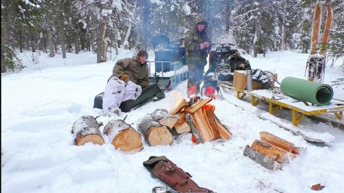 ПОСЛЕ ОХОТЫ ЗАЖАРИЛИ ШАШЛЫК НА КОСТРЕ! ОХОТА НА БОРОВУЮ ДИЧЬ С МЕЛКАШКОЙ / ПОХОД ДО ТАЁЖНОЙ ИЗБЫ.
