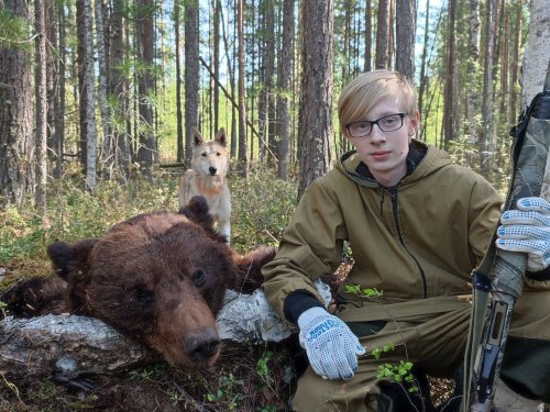 Первый медведь сына...