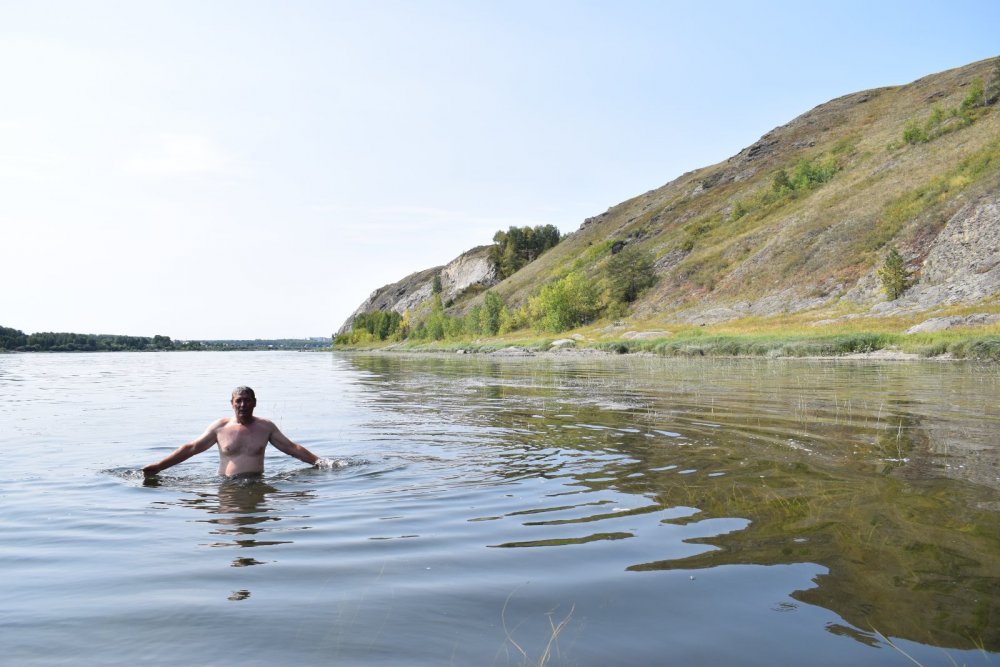 А вода чистая и тёплая))