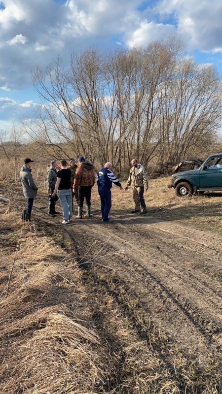 еле вытолкали