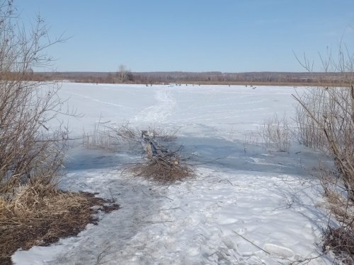 Последний лёд не отпускает никак)))