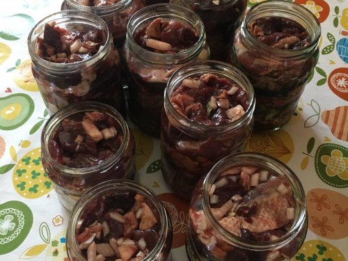 Тушенка из весенних селезней.