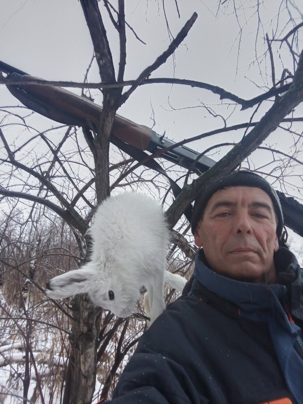 И ещё белячок)