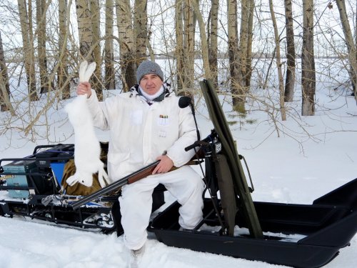 На мотособаке по угодьям.