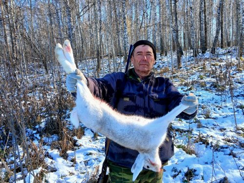 Совсем белый!
