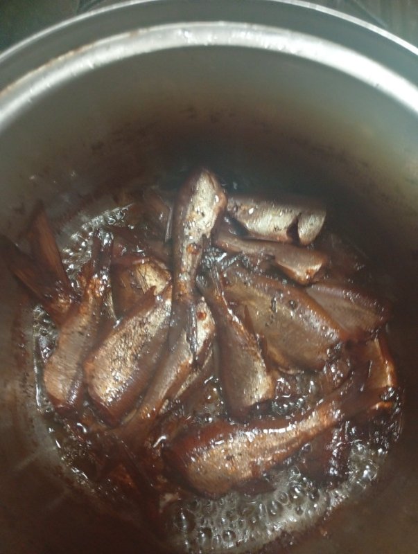 шпроты из плотвы, вкусняшка