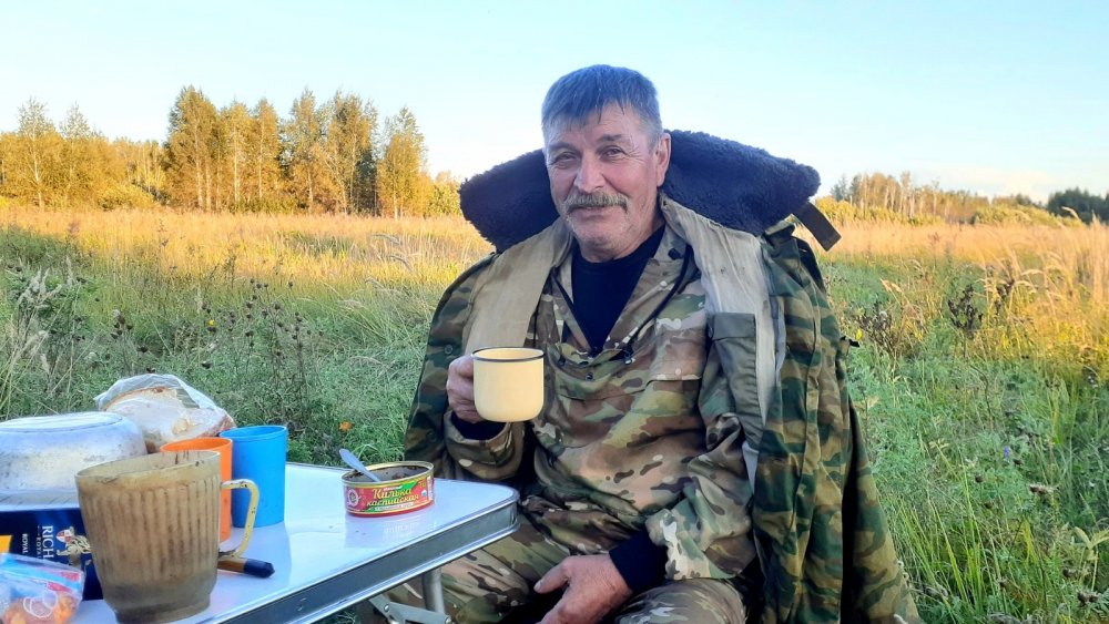 Довольный Тестюха....)