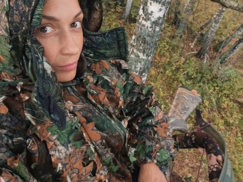 Высоко сижу, далеко гляжу