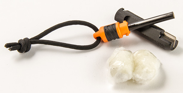 Bear Grylls Compact Fire Starter