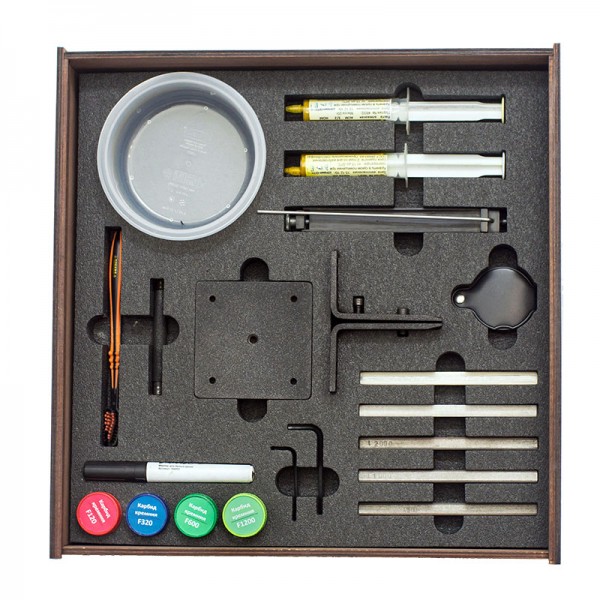 Almaz-knife-box7_800-600x600.jpg