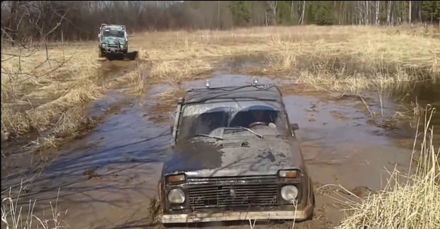 Нива по бездорожью видео